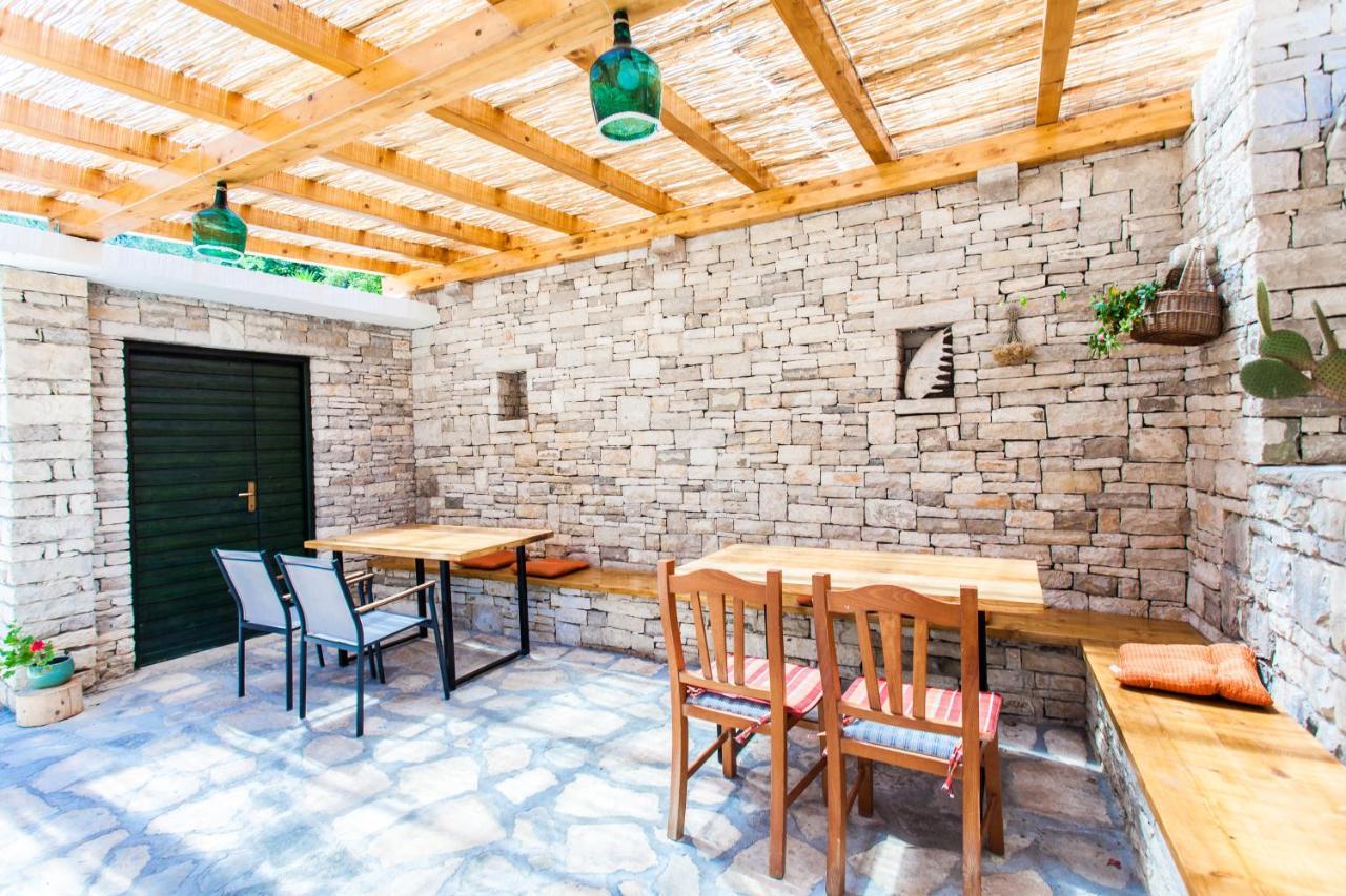 Holiday Home Sunny Side ヴェラ・ルカ エクステリア 写真